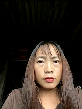 Snapshot of Maymay__ chatting on October 16, 2025, 9:54 am Maymay online show from October 16, 2025, 9:54 am