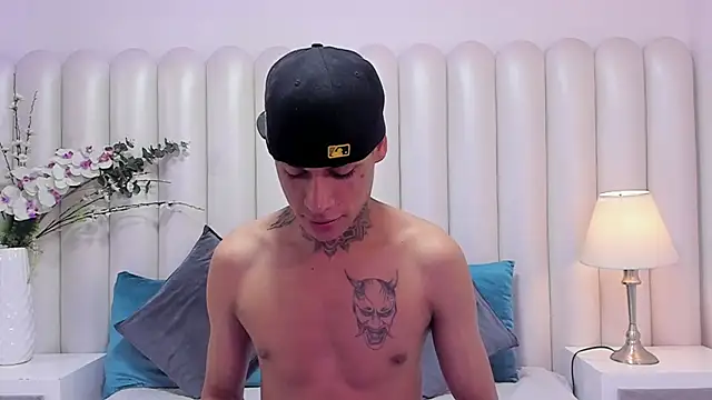 GaelCarter online show from October 22, 2025, 4:24 am