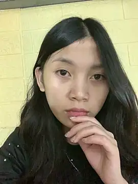 Snapshot of linh-lan1 chatting on October 18, 2025, 3:02 pm linh-lan1 online show from October 18, 2025, 3:02 pm