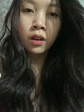 Snapshot of linh-lan1 chatting on October 19, 2025, 12:28 pm linh-lan1 online show from October 19, 2025, 12:28 pm