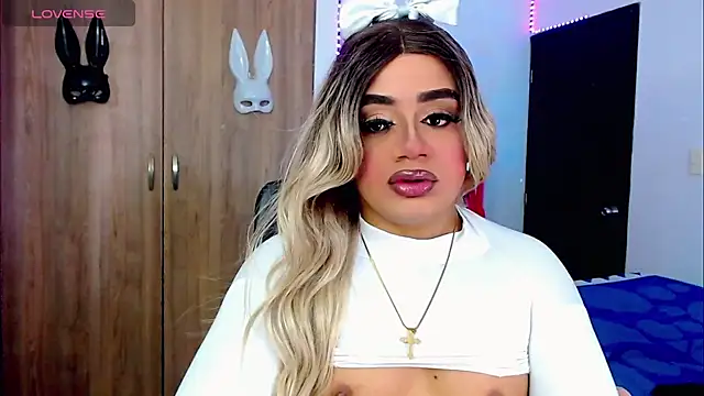 Sofiabigcock22 online show from October 25, 2025, 11:51 am