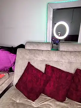 Snapshot of kitten25-hott chatting on October 21, 2025, 2:01 am kitten25-hott online show from October 21, 2025, 2:01 am