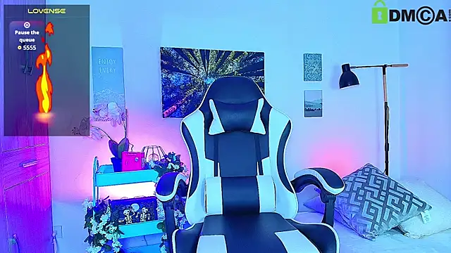 Alex carter online show from November 3, 2025, 10:38 am