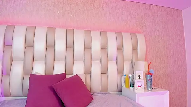 Ari lynn  online show from February 13, 2026, 3:24 am