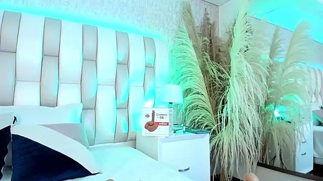 Ari lynn  online show from March 18, 2026, 3:20 am