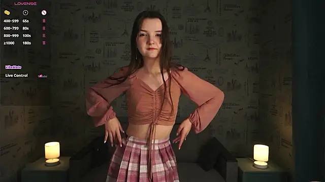 Snapshot of _Cute_World_ chatting on February 20, 2026, 7:14 pm Cute World online show from February 20, 2026, 7:14 pm