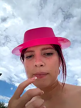 l0lita sweet online show from November 2, 2025, 8:11 pm