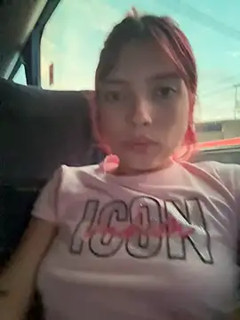 l0lita sweet online show from November 9, 2025, 9:57 pm