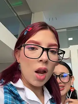 l0lita sweet online show from December 5, 2025, 3:41 pm