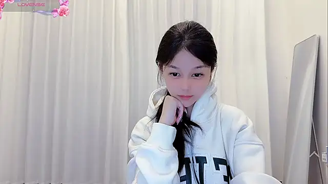 Snapshot of Putingyy chatting on November 16, 2025, 2:11 pm Putingyy online show from November 16, 2025, 2:11 pm