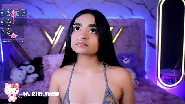 angie boo  online show from October 21, 2025, 2:23 am