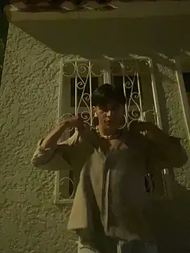 yutaa12 online show from October 13, 2025, 5:40 am