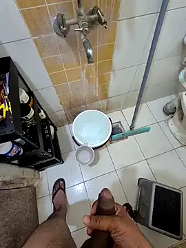 Snapshot of crawlerdrill chatting on October 27, 2025, 3:21 am crawlerdrill online show from October 27, 2025, 3:21 am