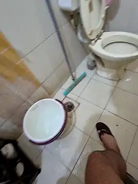 Snapshot of crawlerdrill chatting on November 8, 2025, 4:01 am crawlerdrill online show from November 8, 2025, 4:01 am