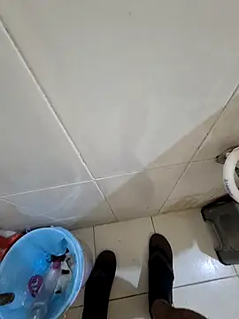 Snapshot of crawlerdrill chatting on November 28, 2025, 2:14 am crawlerdrill online show from November 28, 2025, 2:14 am