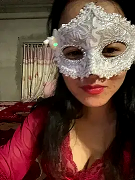 TranOanh999 online show from November 4, 2025, 12:48 pm