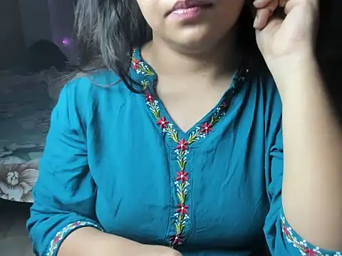 Divya68 online show from October 15, 2025, 6:08 pm