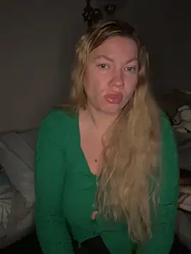 Barby Kiss online show from October 25, 2025, 8:25 pm