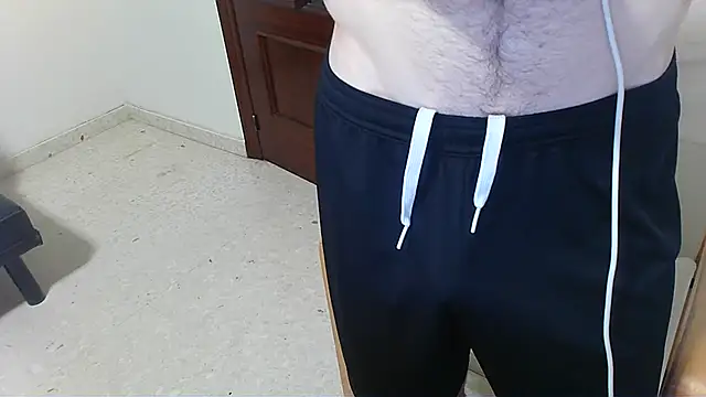 Snapshot of ZorroRomeo chatting on October 20, 2025, 4:29 pm ZorroRomeo online show from October 20, 2025, 4:29 pm