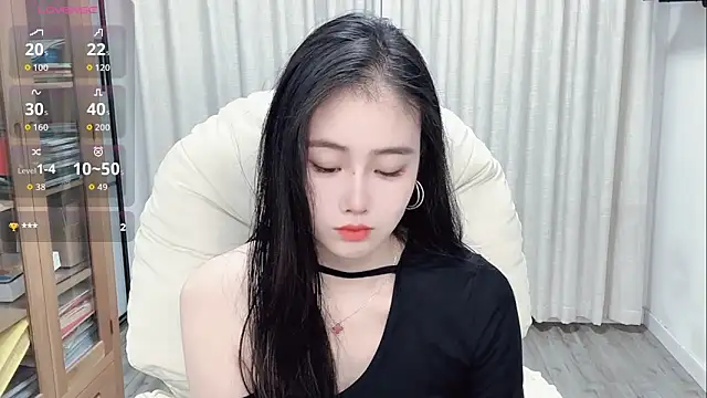 XFDLL-BAOBEI online show from October 13, 2025, 2:44 am