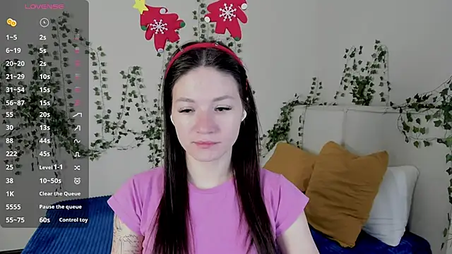 ChillGato online show from December 17, 2025, 1:33 am