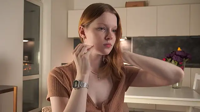 Snapshot of SongMalech chatting on October 18, 2025, 6:30 pm SongMalech online show from October 18, 2025, 6:30 pm