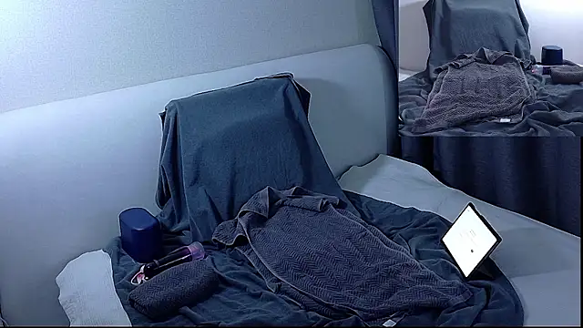 koreanboy2341 online show from January 12, 2026, 2:11 pm