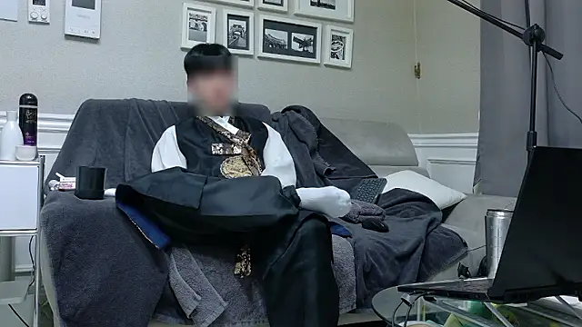 Snapshot of koreanboy2341 chatting on February 16, 2026, 2:24 pm koreanboy2341 online show from February 16, 2026, 2:24 pm