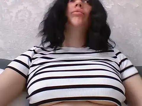 Yanorell online show from March 4, 2026, 6:41 am