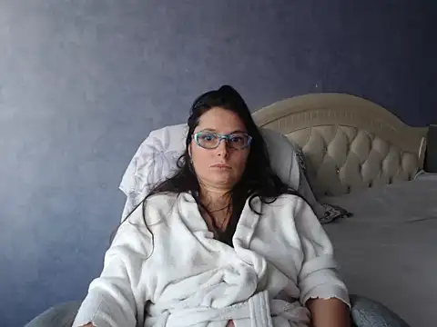 Snapshot of LuckyLisa23 chatting on October 23, 2025, 10:14 am LuckyLisa23 online show from October 23, 2025, 10:14 am