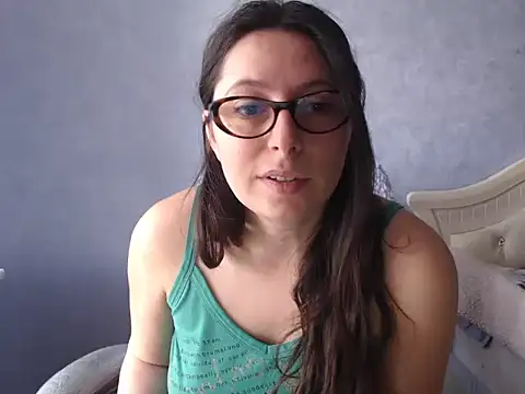 LuckyLisa23 online show from May 22, 2026, 11:16 am