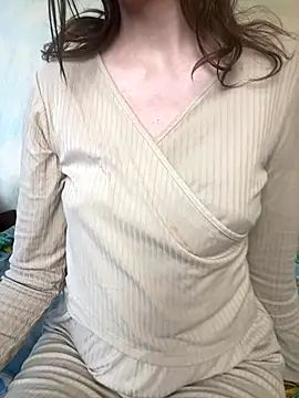 KittieCreme online show from November 2, 2025, 9:22 am