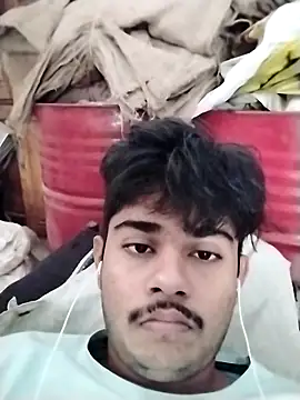 senju somasu online show from October 13, 2025, 5:18 am