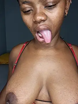 certifiedhottie2025 online show from January 14, 2026, 9:52 pm