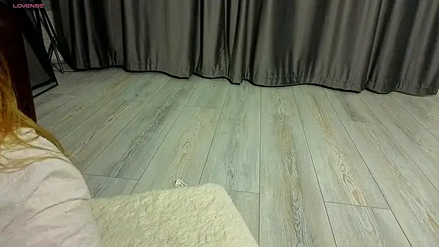 MissPompadure online show from February 14, 2026, 9:00 pm