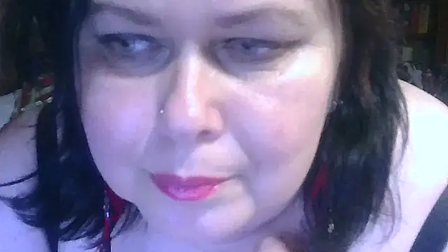 CharleeKendall online show from November 8, 2025, 9:35 pm