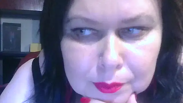 CharleeKendall online show from November 12, 2025, 7:35 pm