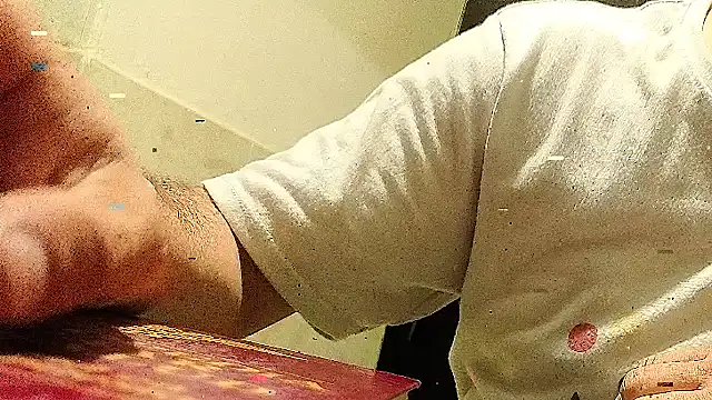 sacarlettareyo online show from November 7, 2025, 4:34 am