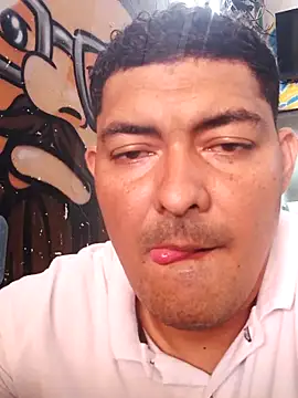 sexyandres 23 online show from June 2, 2026, 7:05 pm