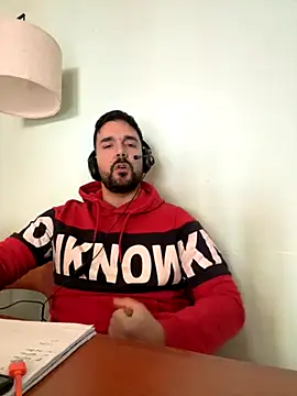 ReDiBastoni90 online show from November 4, 2025, 9:30 am