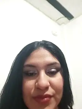 Snapshot of Pocahont_as chatting on October 14, 2025, 3:51 am Pocahont as online show from October 14, 2025, 3:51 am