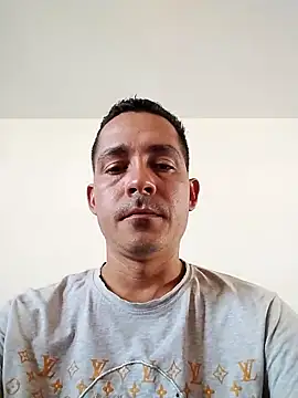 David man33 online show from November 6, 2025, 6:42 pm