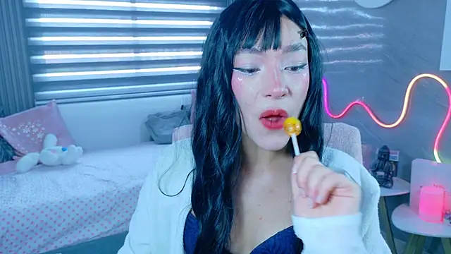 Naaomi cute online show from October 16, 2025, 7:48 pm