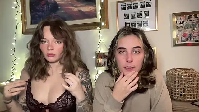 lill daddysgirl online show from December 16, 2025, 12:15 am