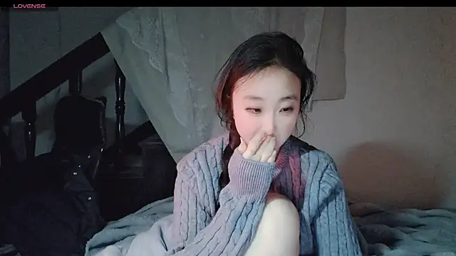 hyp0crite online show from November 19, 2025, 3:45 pm