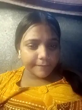 Hot-ranisa online show from October 13, 2025, 4:51 pm