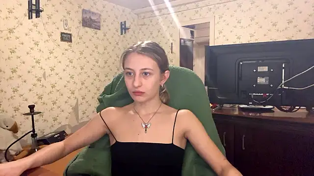 AmeliLia online show from March 2, 2026, 3:52 pm