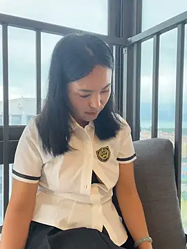 xiaoyue-cc online show from October 21, 2025, 8:04 am