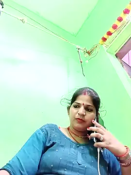 Karishma cute online show from October 21, 2025, 10:05 am