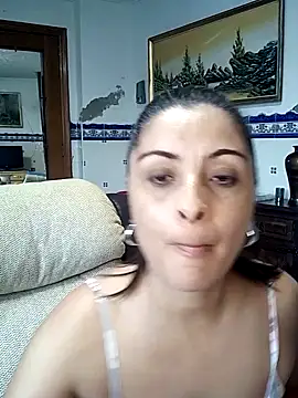 Snapshot of Mariapaula88 chatting on November 3, 2025, 7:20 am Mariapaula88 online show from November 3, 2025, 7:20 am